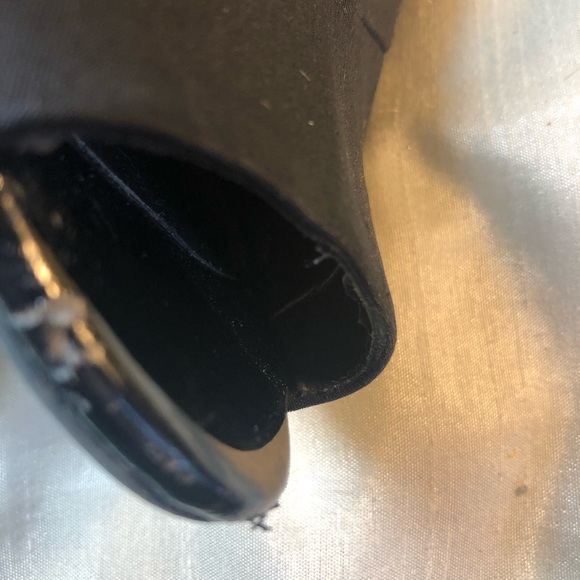 Shoes - Picture 5 of 6